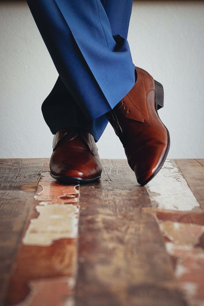 grooms shoes at the red ivory lodge
