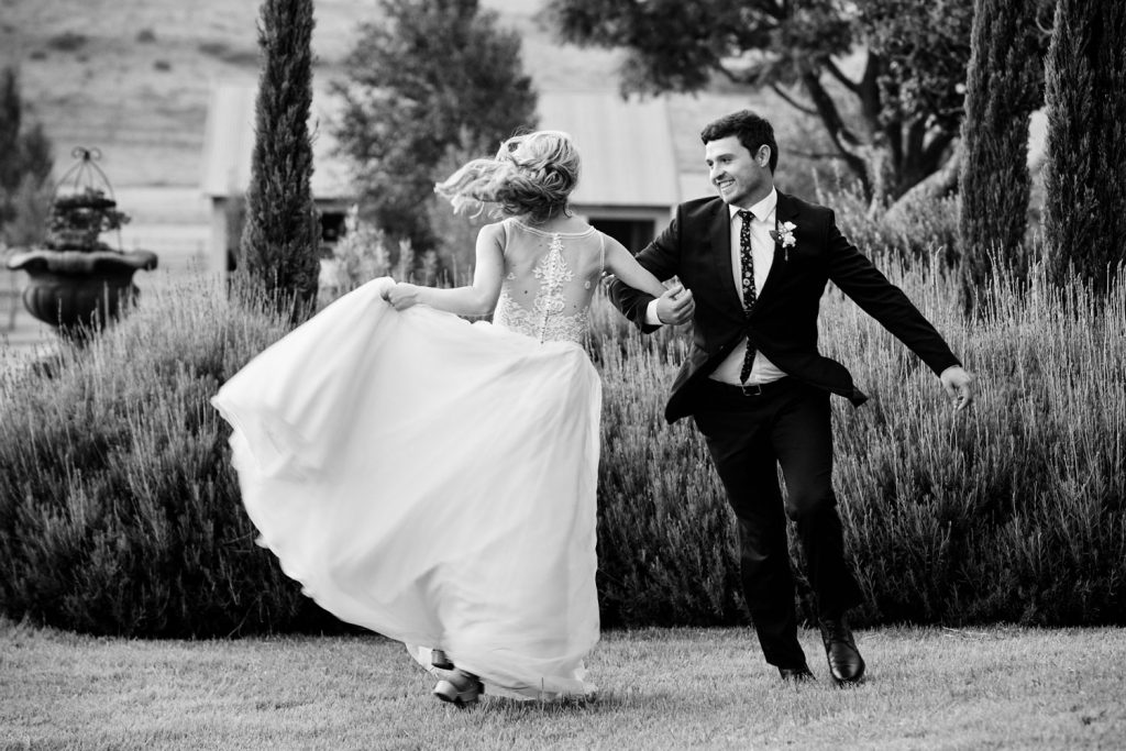 Happy wedding couple at Heidelberg Lezar Opstal