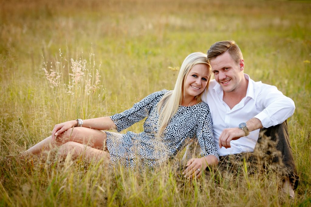engagement photos at Heidelberg Airport